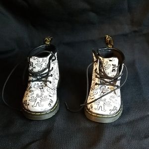 Dr. Marten's Toddler Boots Size 6 US